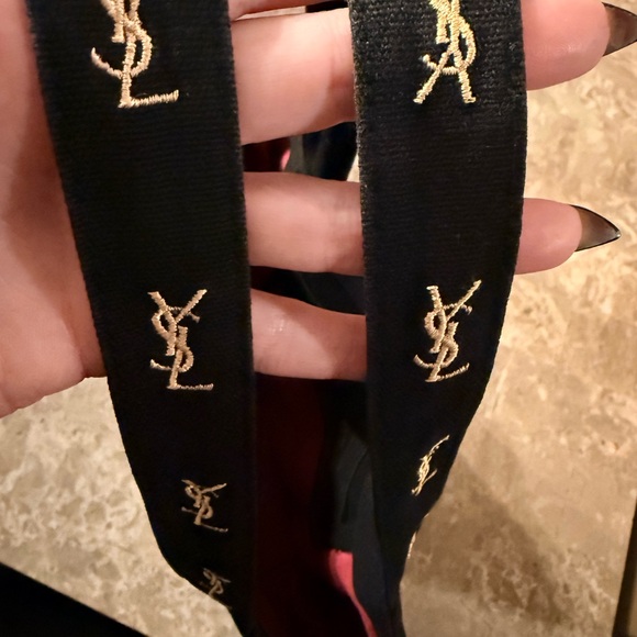 Yves Saint Laurent GWP Black and Gold Tote - Picture 4 of 6